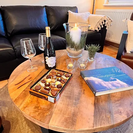 Hotell Anna - Rechte Seite