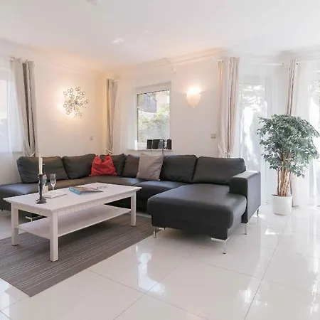 Ferienhaus Anna *